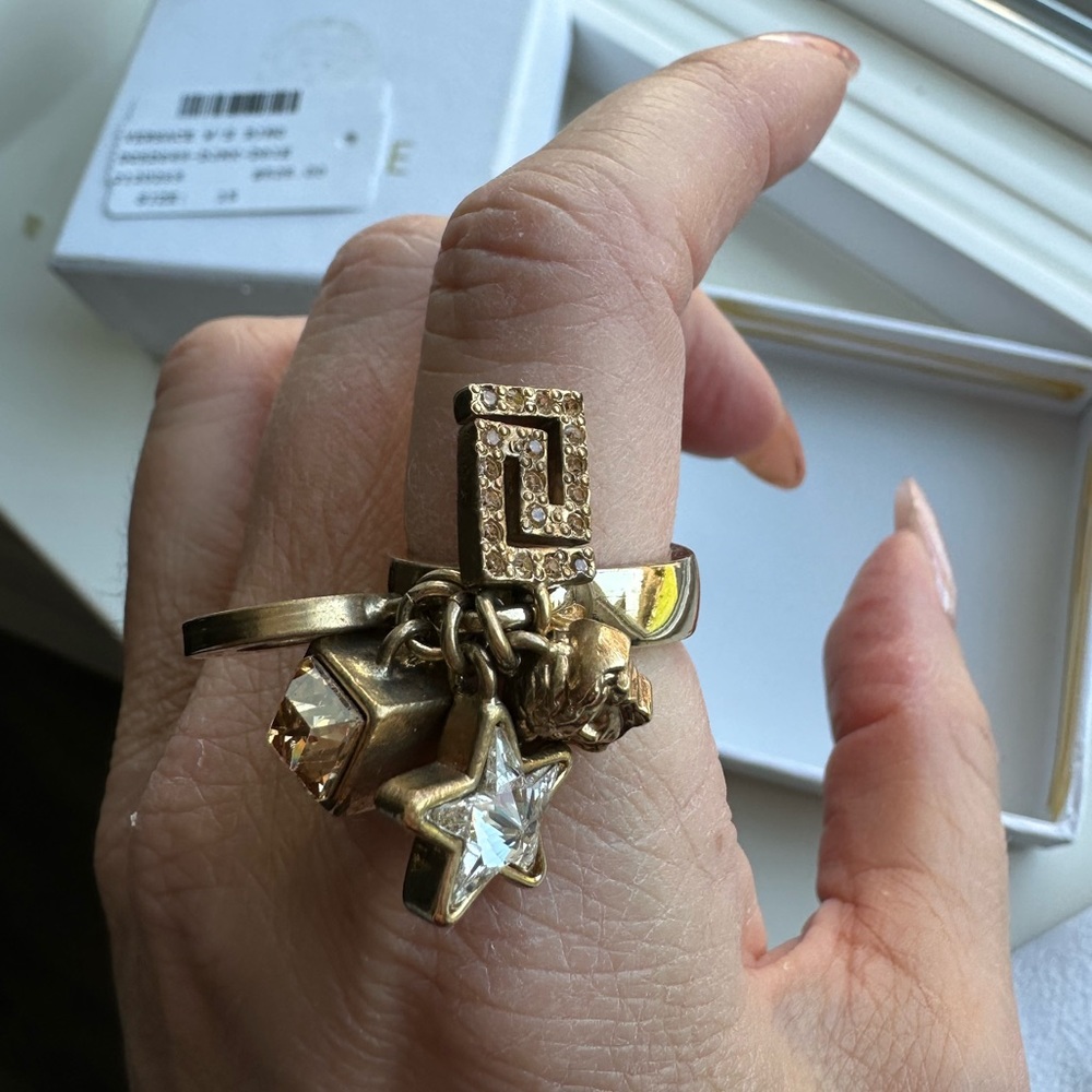 Versace ring - Picture 7 of 7